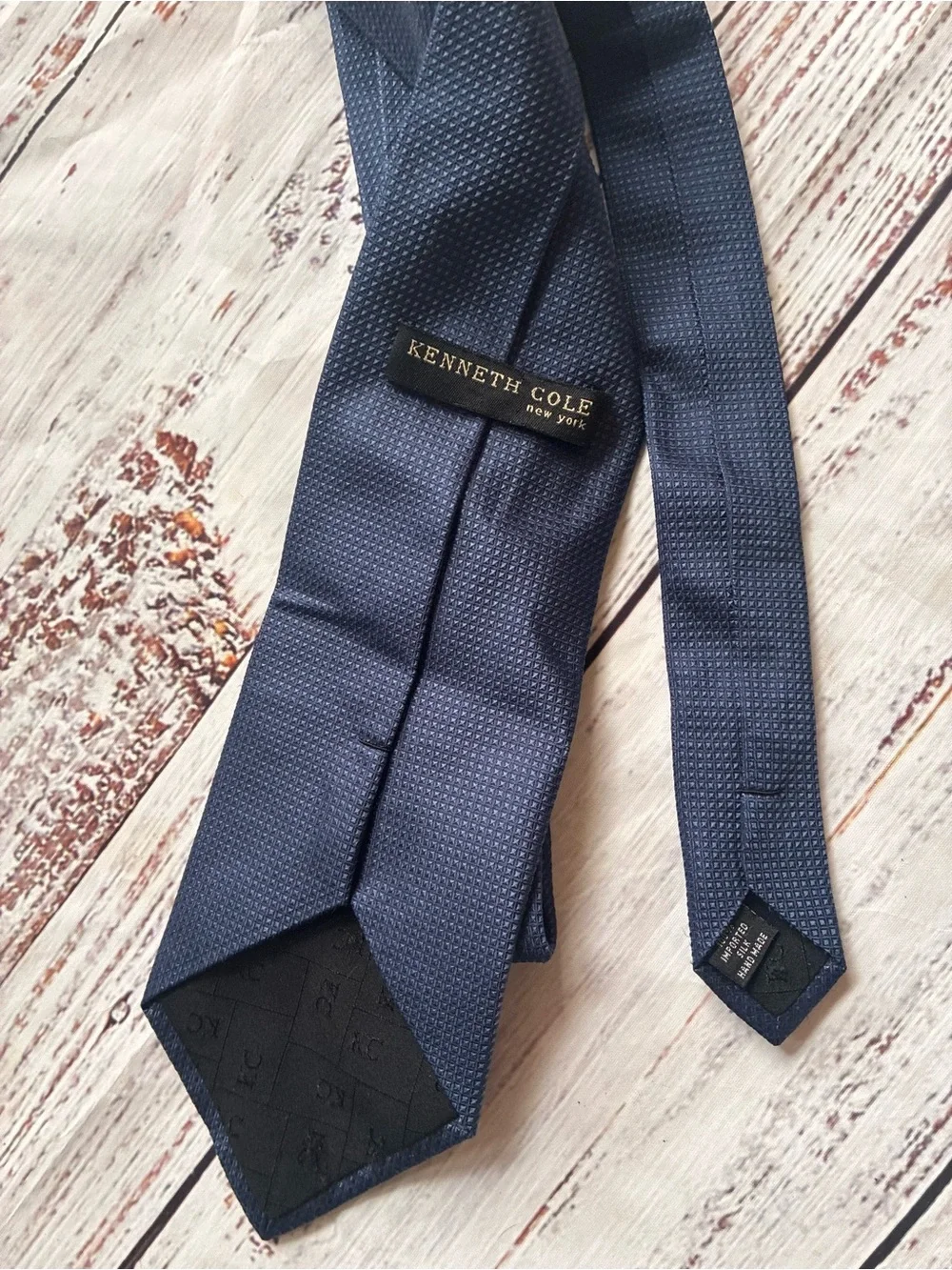 Kenneth Cole elegant navy